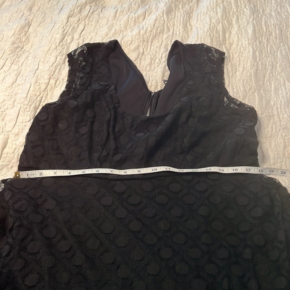 Lane Bryant Flirty Black Dress SZ18 Scoop Neck Ruffled Hem Thick Tank Sleeve EUC - Picture 11 of 15